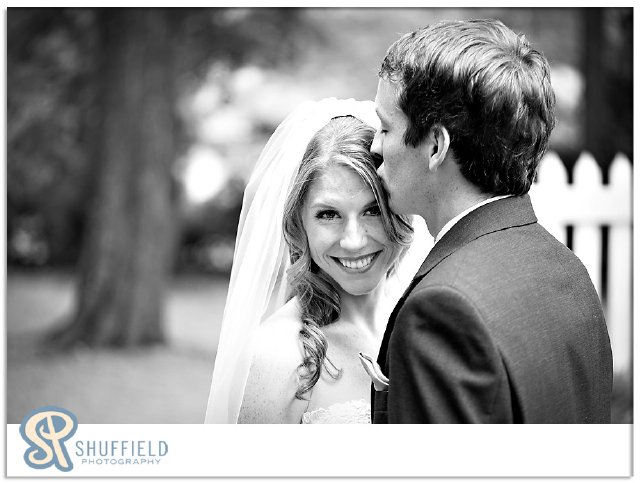 bride and groom, nashville wedding, belle meade plantation